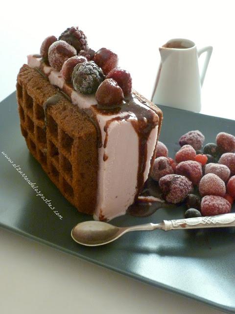 Pastel Helado con Gofres de Chocolate