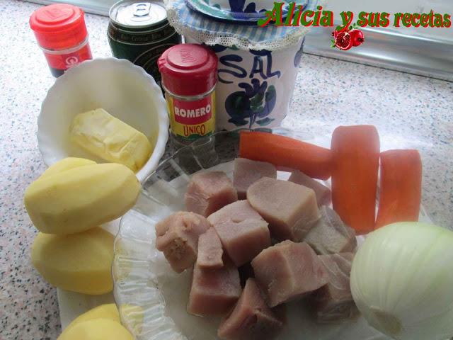 TACOS DE ATÚN EN SALSA DE CERVEZA