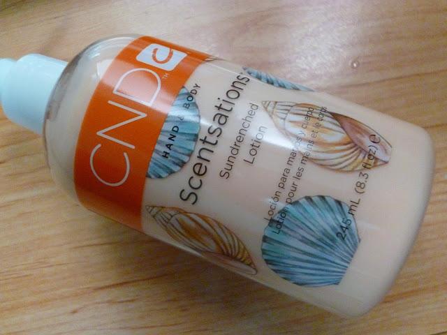 Oler a verano con Sundrenched Lotion de CND