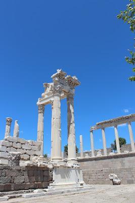 3ª etapa en Turquía: Pérgamo - Esmirna