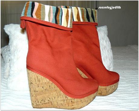 HOLIDAY SHOPPING HOLIDAY SHOPPING