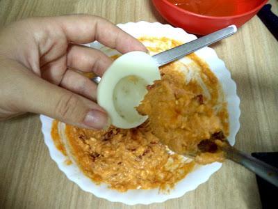 Huevos Rellenos de Atún y Piquillos