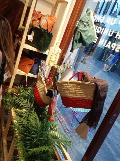 Las Rozas Village - Una forma diferente de comprar. Las Rozas Village - Una forma diferente de comprar.