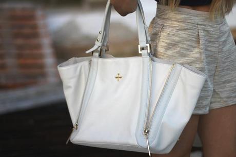 GOLDEN HIGHWAISTED SHORTS White tote bag, fashion bags, Pour la Victoire