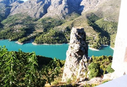 Castillo de Guadalest, una villa histórica en la sierra alicantina