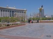 Urumqi (Wulumuqi): capital Xinjiang
