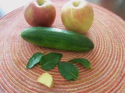 Zumo para bajar los atracanos del verano Manzana y Pepino