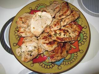 SOLOMILLO CON AJO Y PEREJIL CON GUARNICIÓN DE CALABACÍN A LA ALBAHACA SOLOMILLO CON AJO Y PEREJIL CON GUARNICIÓN DE CALABACÍN A LA ALBAHACA