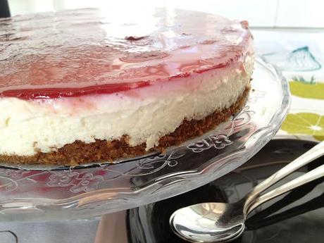 receta faciles de tartas receta fácil casera de Tarta fresca de queso receta casera tarta de queso receta casera cheesecake postres fáciles y rápidos postres delikatissen postres con queso y mermelada cheesecake con gelatina mermelada frambuesa 