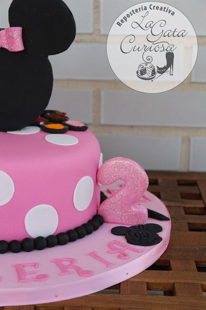 TARTA FONDANT MINNIE DOBLE CUMPLEAÑOS