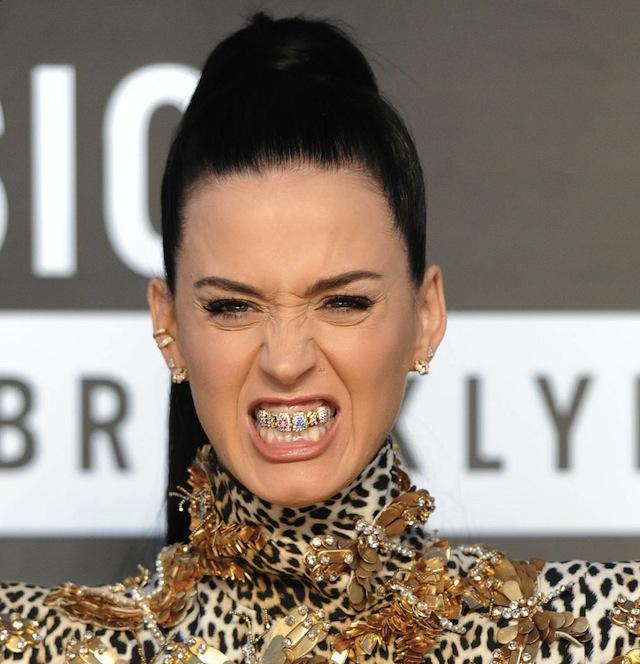 katy-perry-joyas dientes mtv music awards 2013