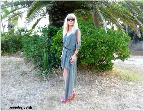 SUMMER LOOKS SELECTION SUMMER LOOKS SELECTION