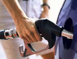 Nuevas alzas este sábado en precios combustibles.