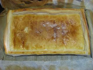 TARTA DE MORAS, MANZANA Y FRUTOS ROJOS