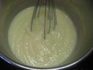 TARTA DE MORAS, MANZANA Y FRUTOS ROJOS