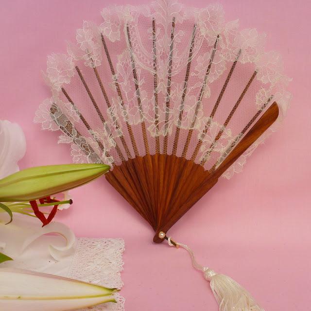 Abanicos de novia para todos los estilos / all style bridal fan