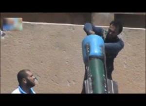 Siria: Terroristas disparando cohetes químicos [+ video]