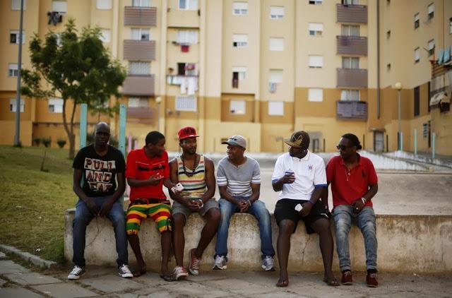 Viviendo con el salario mínimo, 40 fotografías