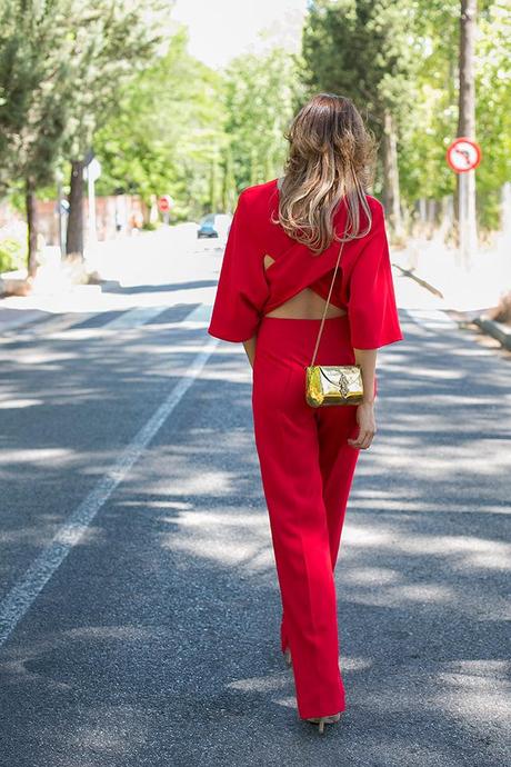 cristina blanco, guiadeestilo blog, spanish fashion bloggers, OUTFITS, mono rojo lapavana, red jumpsuit, mono para bodas, bolsito caja fat baobab, zapatos lola cruz, color rojo en bodas, lapavana brand