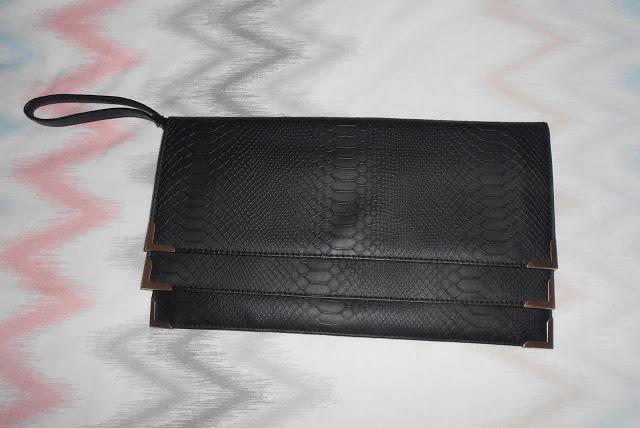 Compras de rebajas (1/2)