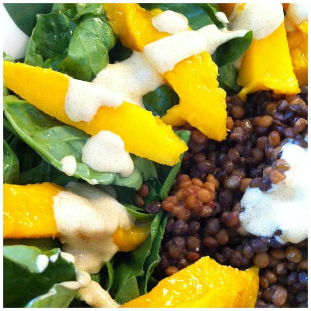 receta: ensalada de espinacas y lentejas con mango con aliño de curry - spinach and lentils salad with mango and curry dressing