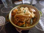 Sopa noodles pescado