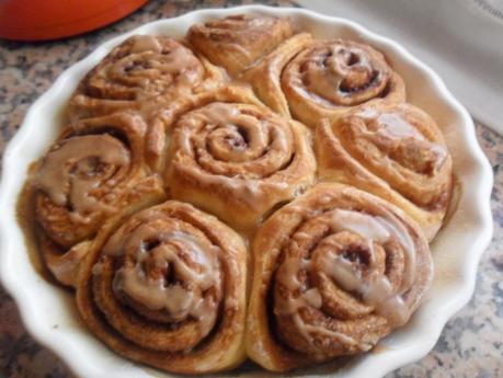 Cinnamon rolls (rollos de canela)