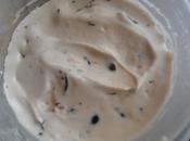 Helado nata cerezas chocolate