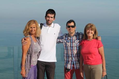 HOTEL HOLIDAY HYDROS HOTEL HOLIDAY HYDROS