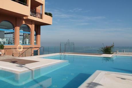 HOTEL HOLIDAY HYDROS HOTEL HOLIDAY HYDROS