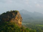 Sigiriya entre rocas gigantes templos perdidos