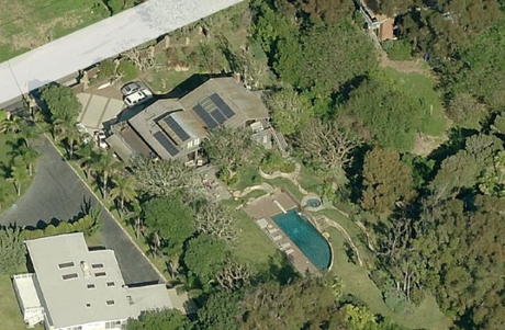 Casos de manual#6. Lady Gaga VS Katy Perry: Cómo hacerse las locas. Mansión de Anthony Kiedis segun virtualglobetrotting.com