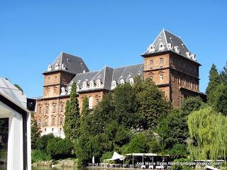 Turín: Navegando por el río Po Turín: Navegando por el río Po