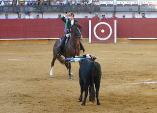 UNA DOBLE SALIDA A HOMBROS CIERRA LA FERIA TAURINA DE PRIEGO