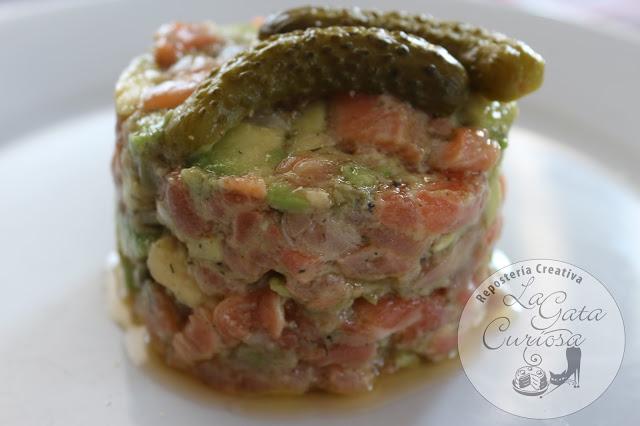 TARTAR DE SALMON FRESCO, AHUMADO Y AGUACATE