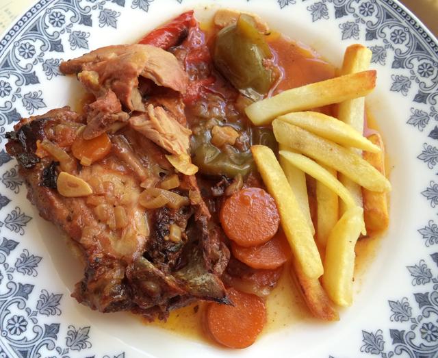 Cazuela de Gallo al Horno Cazuela de Gallo al Horno