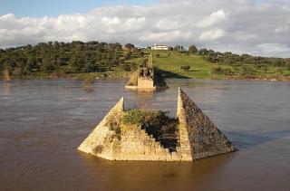 Imagen del mes: Puente de Ayuda, frontera luso-española entre Elvas y Olivenza