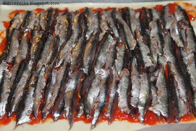 Empanada de boquerones en escabeche