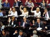 Juntos, buitres deuda.