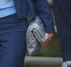 Letizia reaparece en Buenos Aires vestida de azul marino