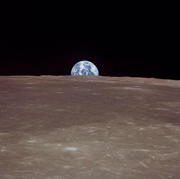 nasa-earth-moon-instagram