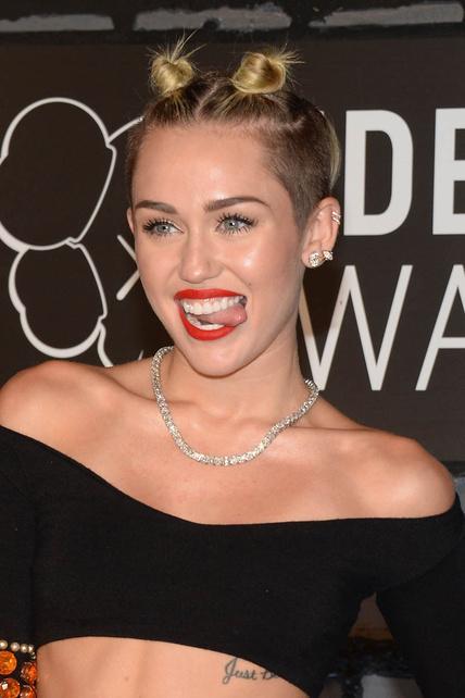 Miley Cirus Escandalo