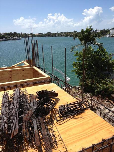 A-cero Projects NUEVAS IMÁGENES DE OBRA DE LA VIVIENDA DISEÑADA POR A-CERO EN LA COSTA ESTE DE EEUU