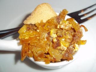 Revuelto de Chorizo y Patatas Paja