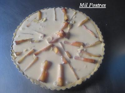 Tarta de ciruelas con almendras