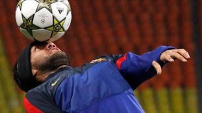 Alves trabaja al margen en la vuelta al trabajo del Barça