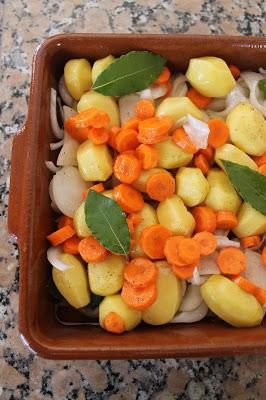 Paletilla de cordero con majado y guarnición. ¡Paso a paso!