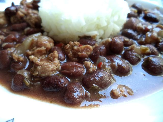 Chili con Carne y Frijoles Negros