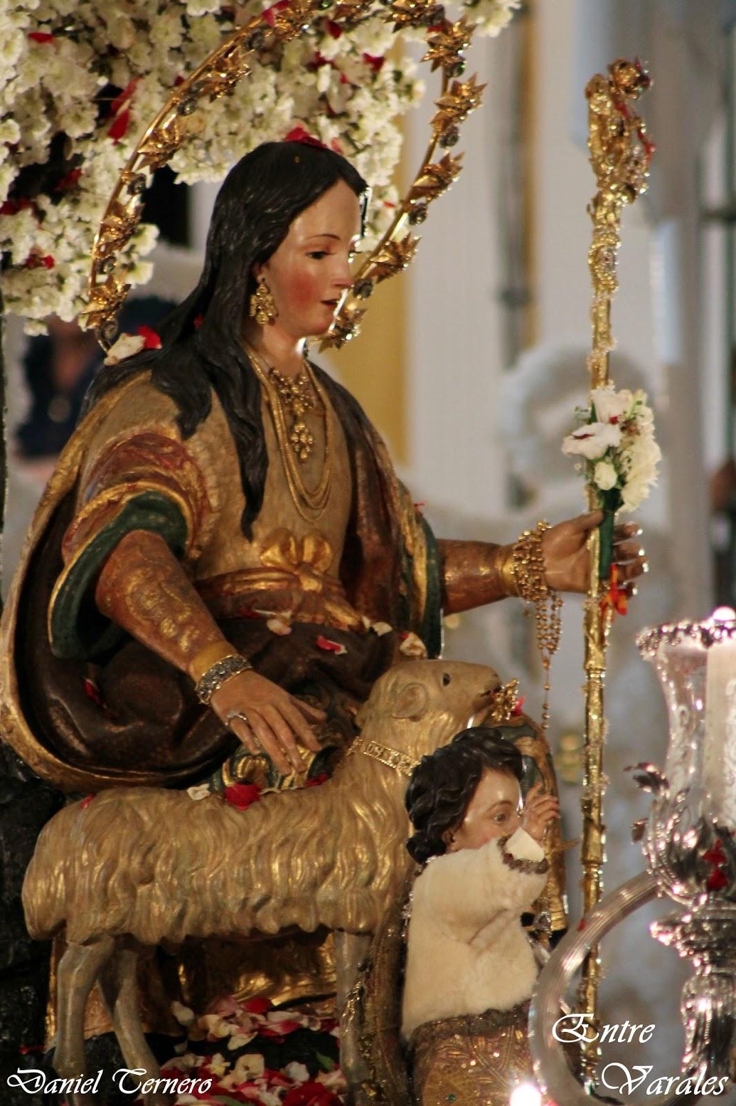Fotografías de la procesión de la Divina Pastora de Cantillana (II)
