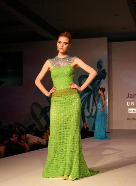 2.-Colorida Noche Mexicana-UNIVERSIDAD JANNETTE KLEIN